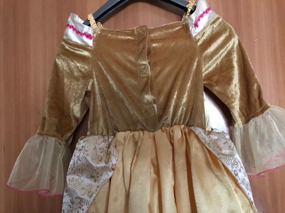 Vestido princesas amarelo Disney