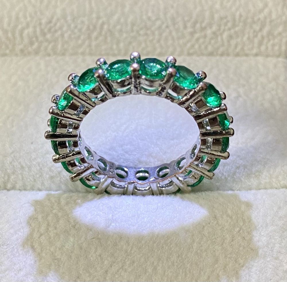 Серебряный набор кольцо и серьги с зеленым кварцем