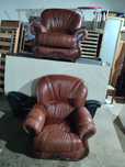 2 poltronas pele bom estado possibilidade de entrega