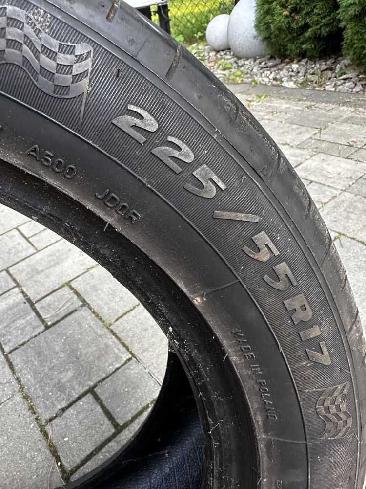 2x Opona Dębica UHP 2  225/55 r17 jeszcze polata