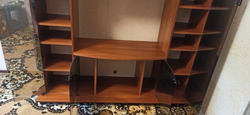 Тумба (міні-стінка)