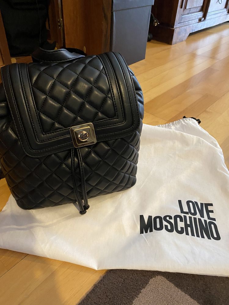 Mochila Live Moschino