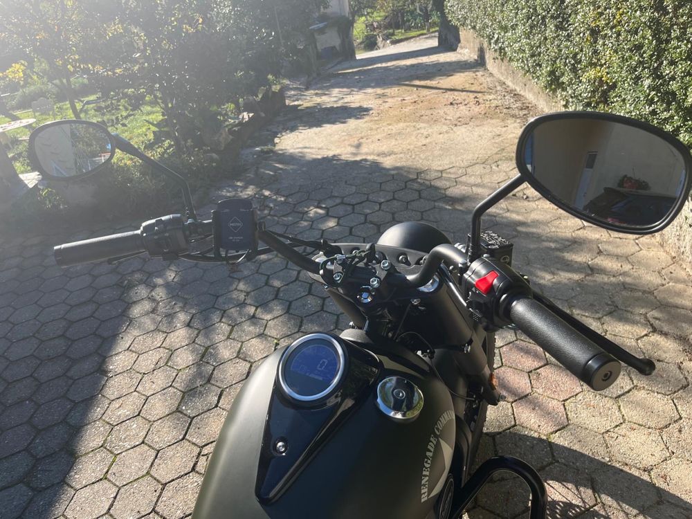 UM Renegade Comando 125cc