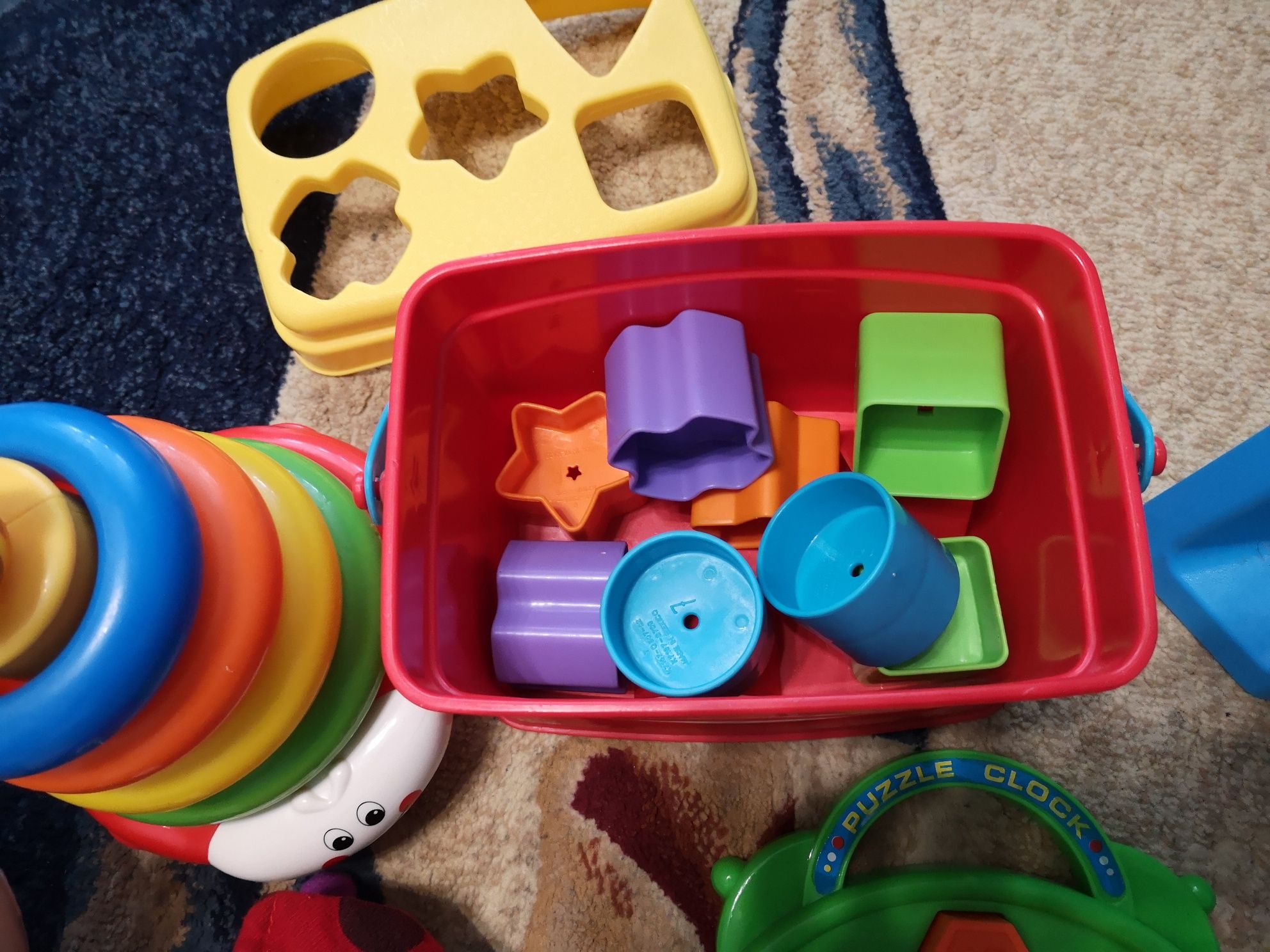 Zabawki kula vtech biedronka smily play sorter fisher price