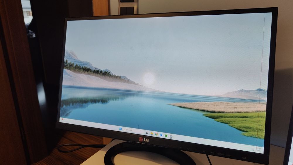 Monitor / telewizor LG 23MA73D