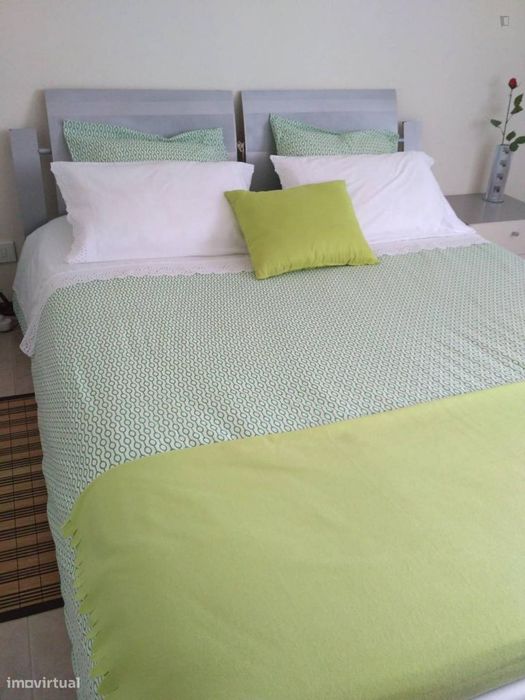 681372 - Lovely double bedroom next to Praia da...