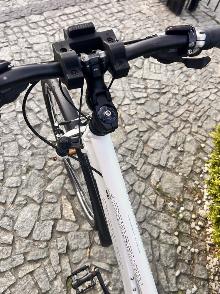 Damka merida crossway kola 28 rama M