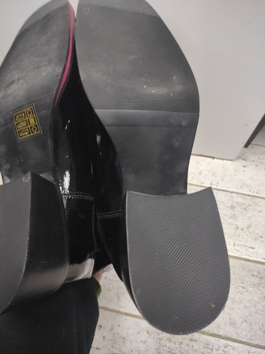 Ботаніки  челсі жіночі vitto rossi розмір 41 нові