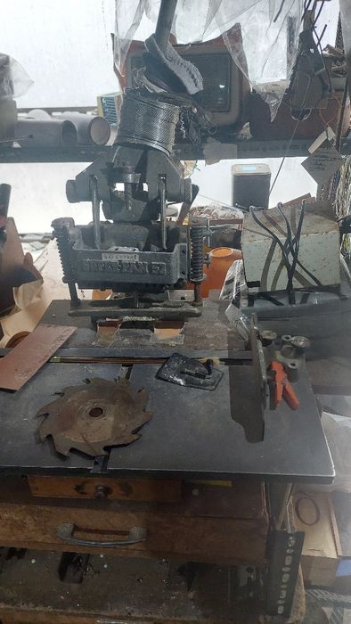 Máquinas e material de Encadernação antigos