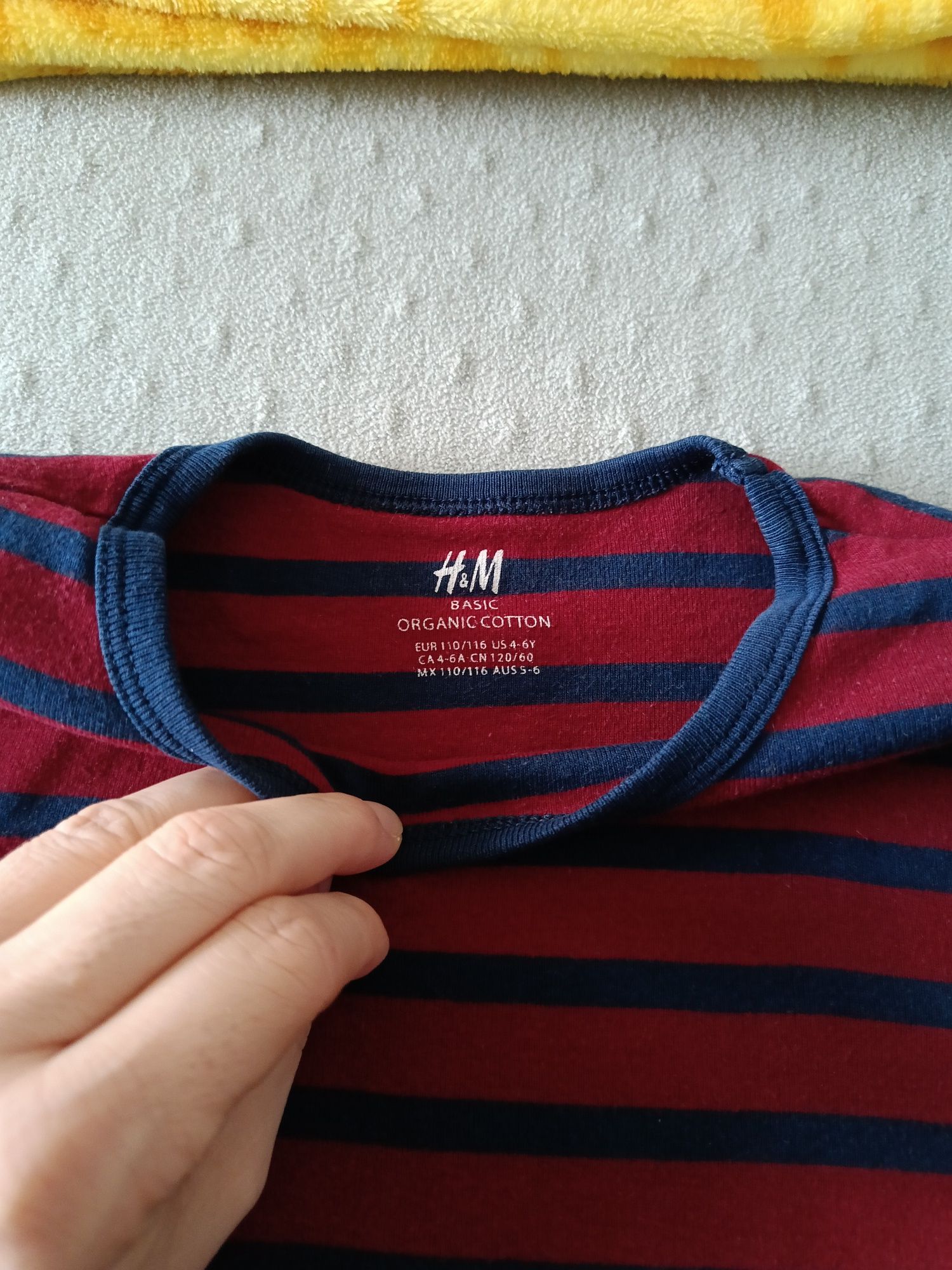 Bluzka z długim rękawem rozmiar 116 bawełniana w paski H&m
