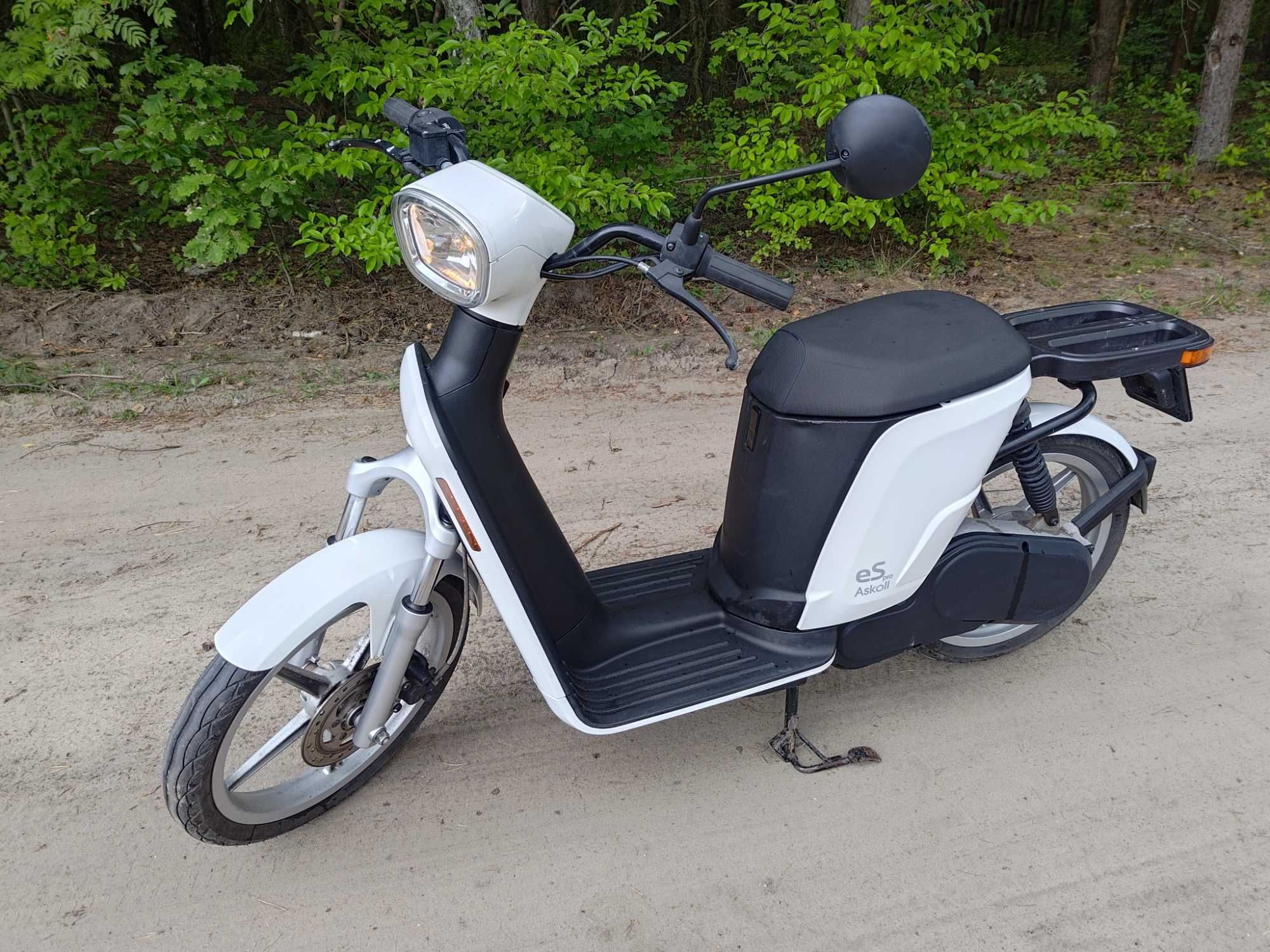 Skuter elektryczny Askoll eSpro