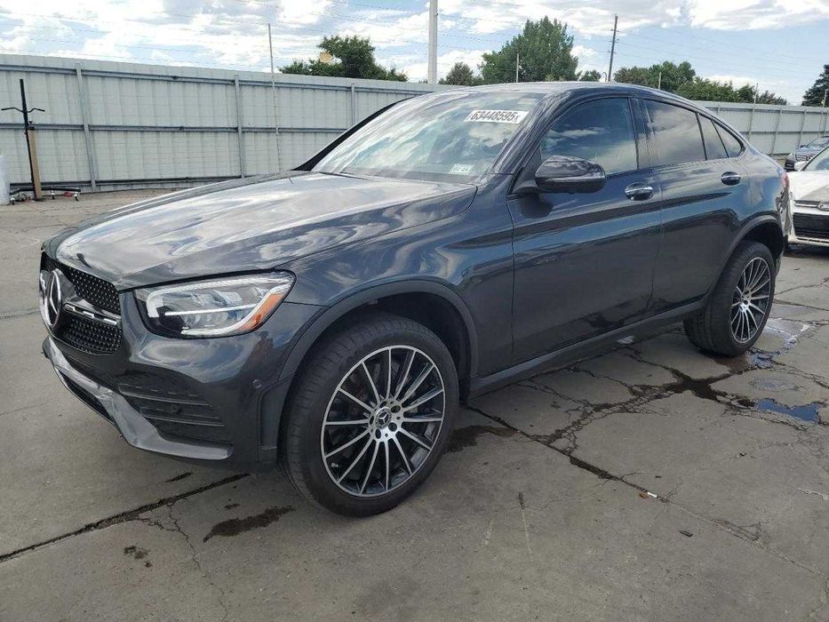 2022 MERCEDES-Benz GLC Coupe 300 4MATIC На етапі загрузки