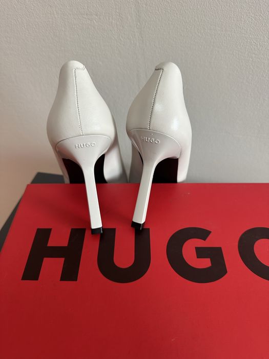 Туфлі лодочки  Hugo Boss оригінал 40-41