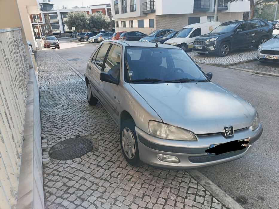 Vende-se  automóvel