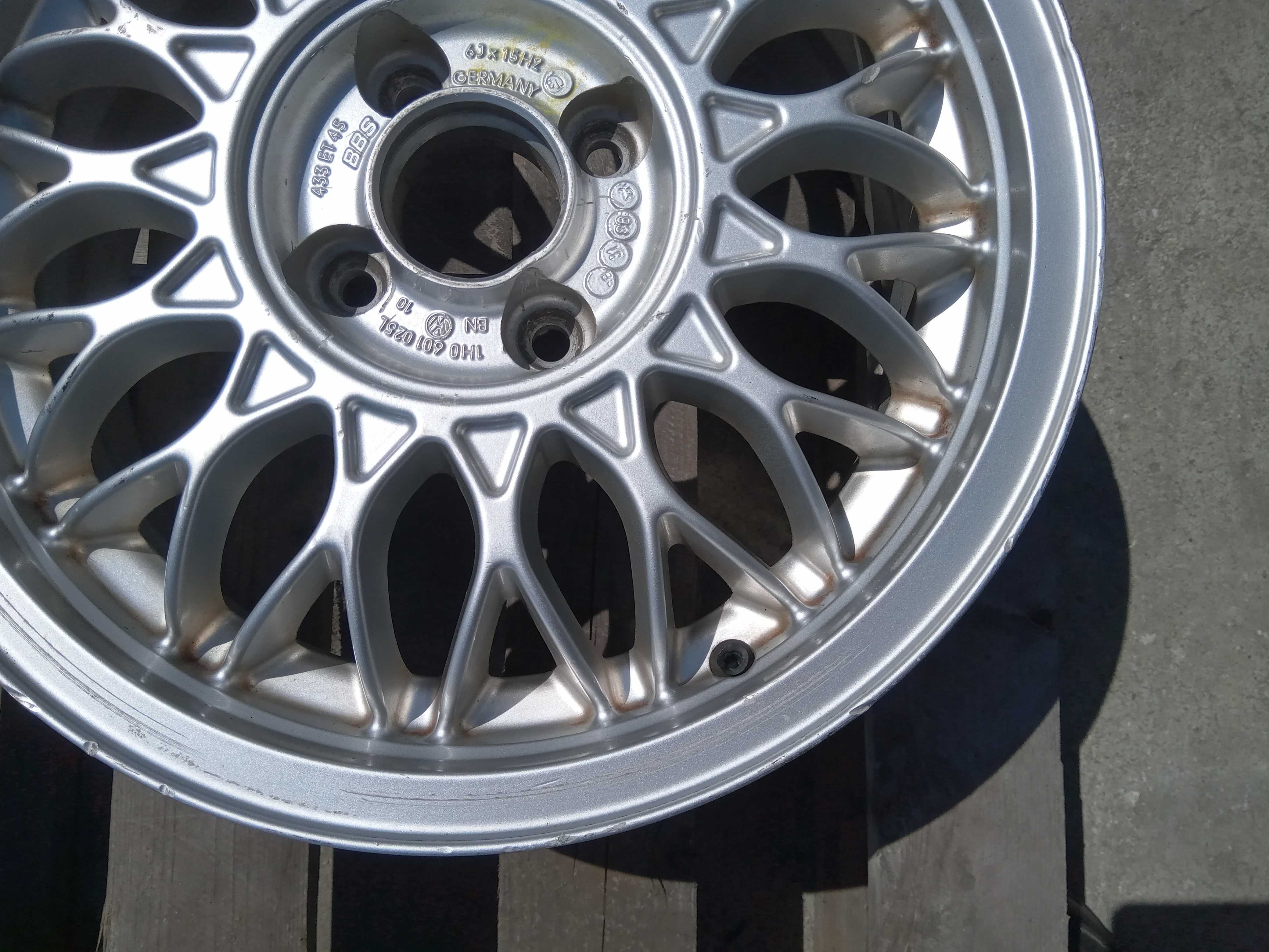 Pojedyncza Felga Aluminiowa BBS VW Golf Corrado 6jx15 ET45 4x100