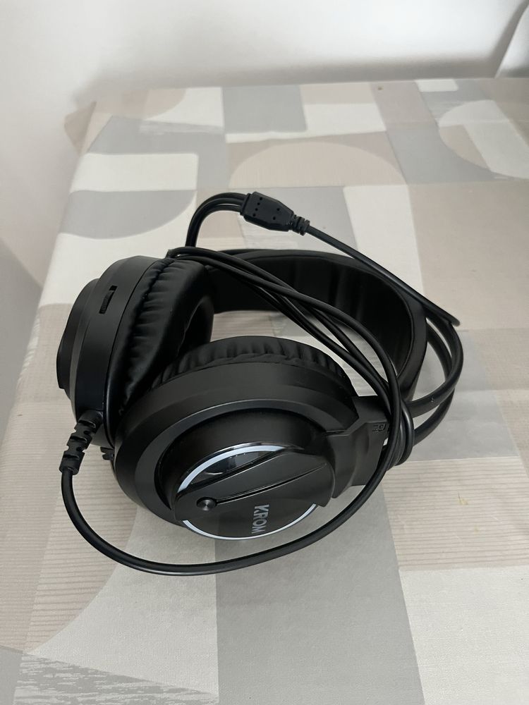 Headset Fone de Ouvido Krom LED RGD GAMER