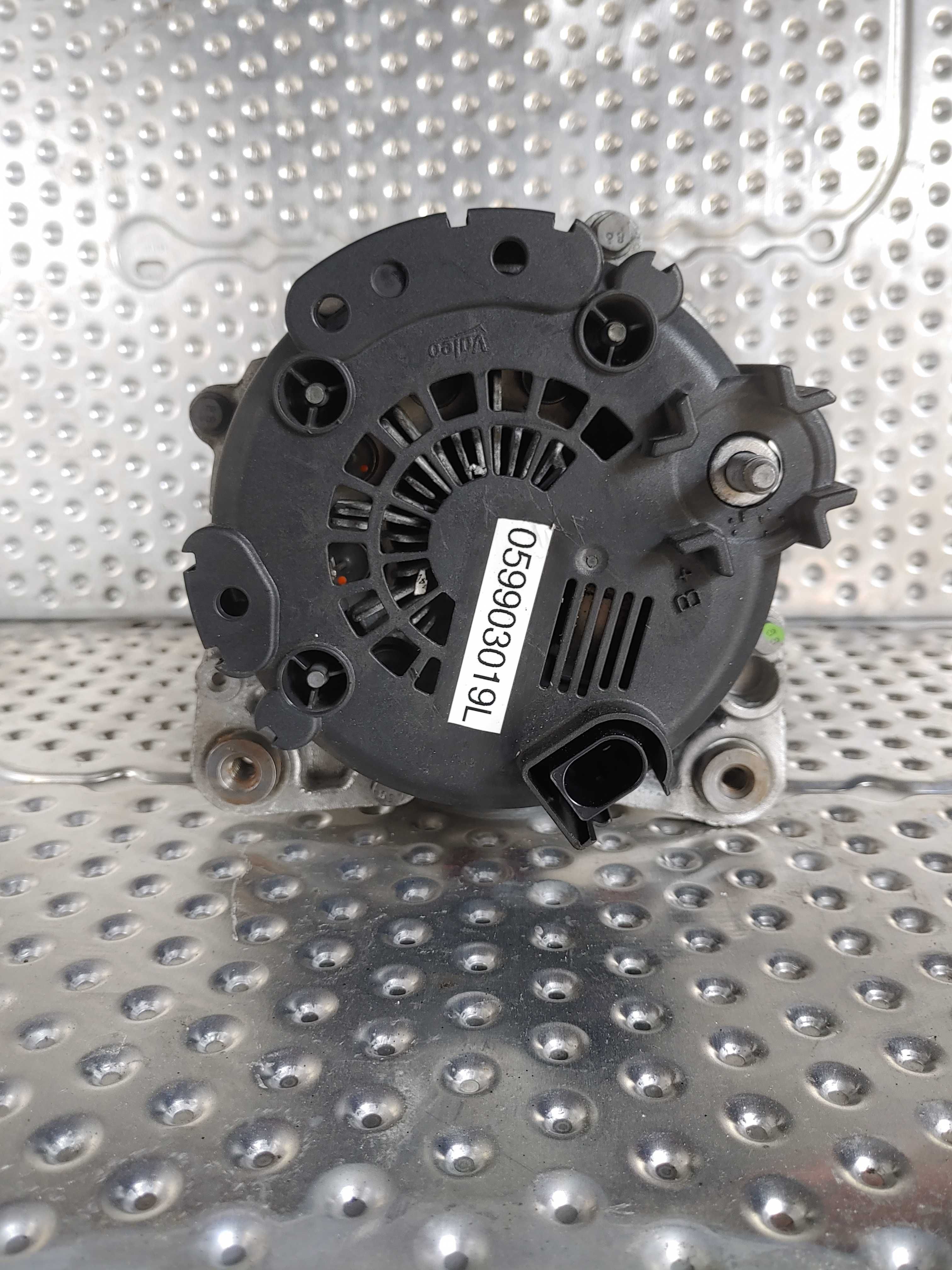 Alternator Audi a5 a6 a7 q5 q7 3.0 tdi cdu crt cvu  cla  059,903,019l