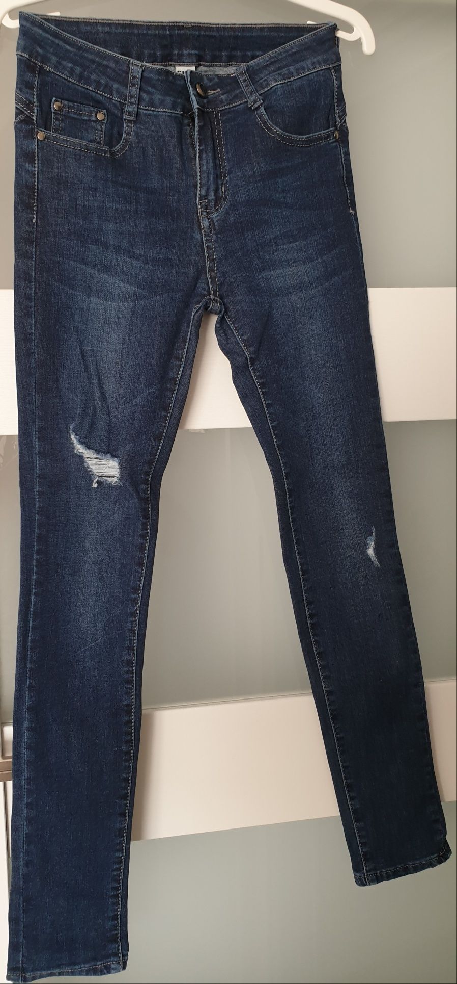 Spodnie dżinsowe damskie nowe bez metki