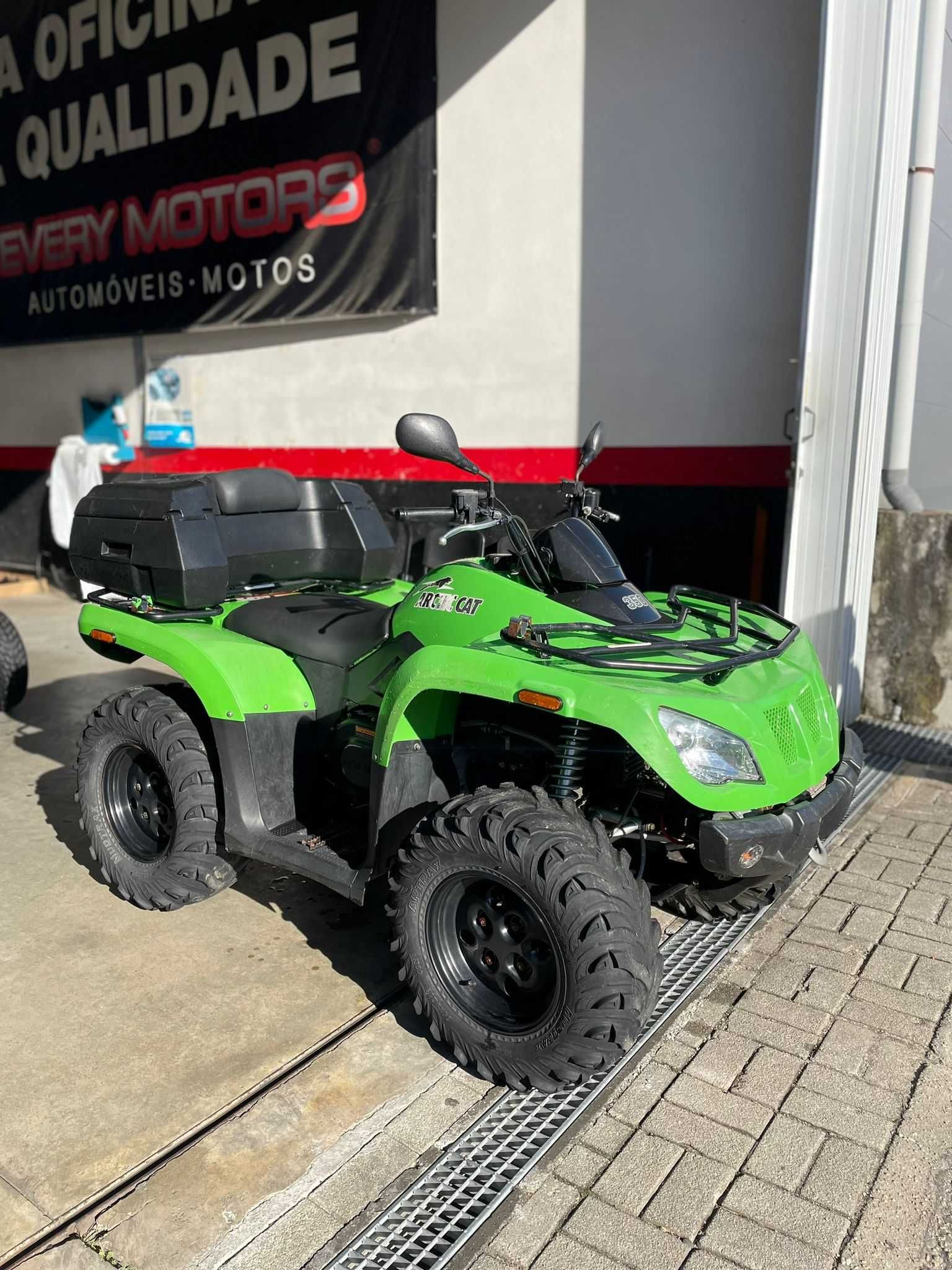 2011 Arctic Cat 350 H1