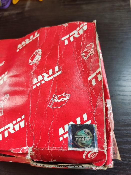 Колодки гальмівні передні TRW