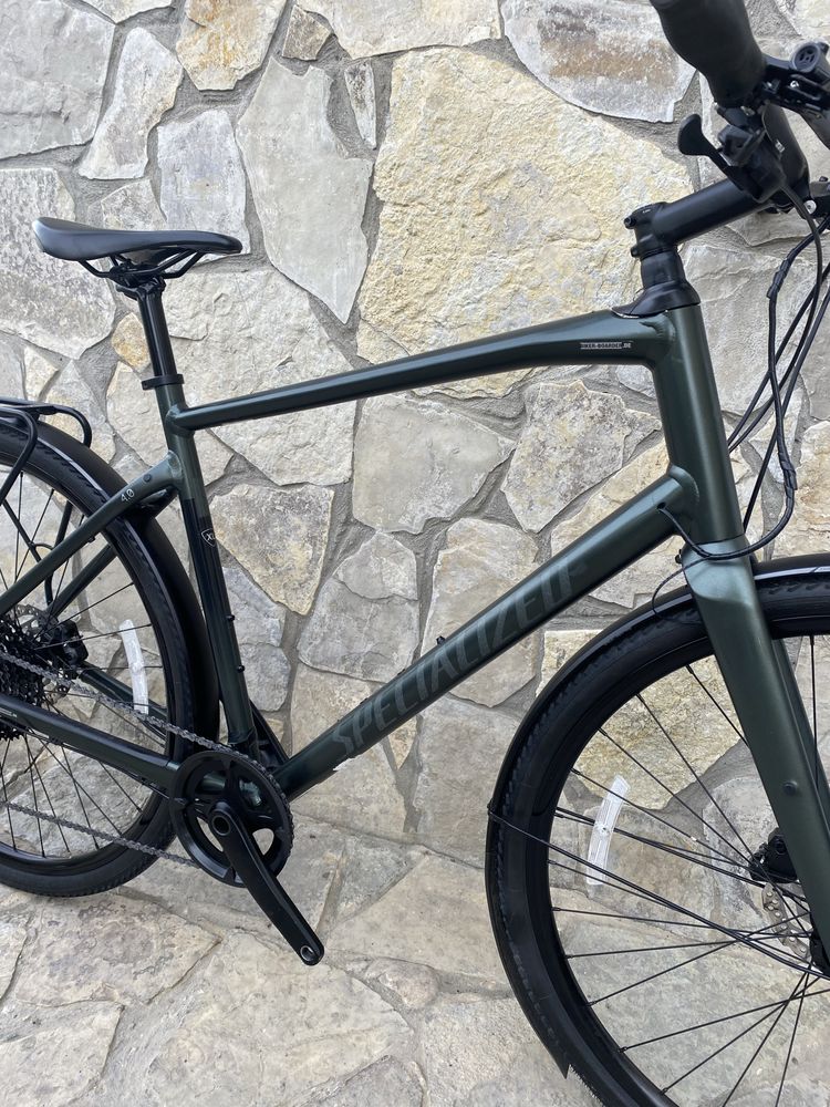 Велосипед міський Specialized Sirrus X 4.0 EQ 2023 рама М. і XL