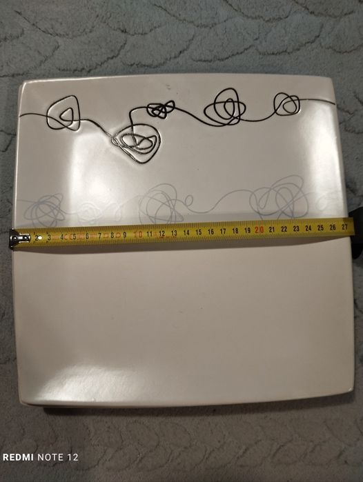 4 talerze ceramiczne, kwadratowe design Pepco beż 27,5cm