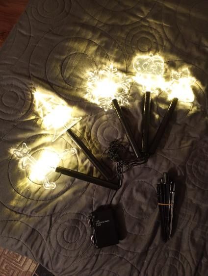 Nowy zestaw lamp ogrodowych LED na baterie