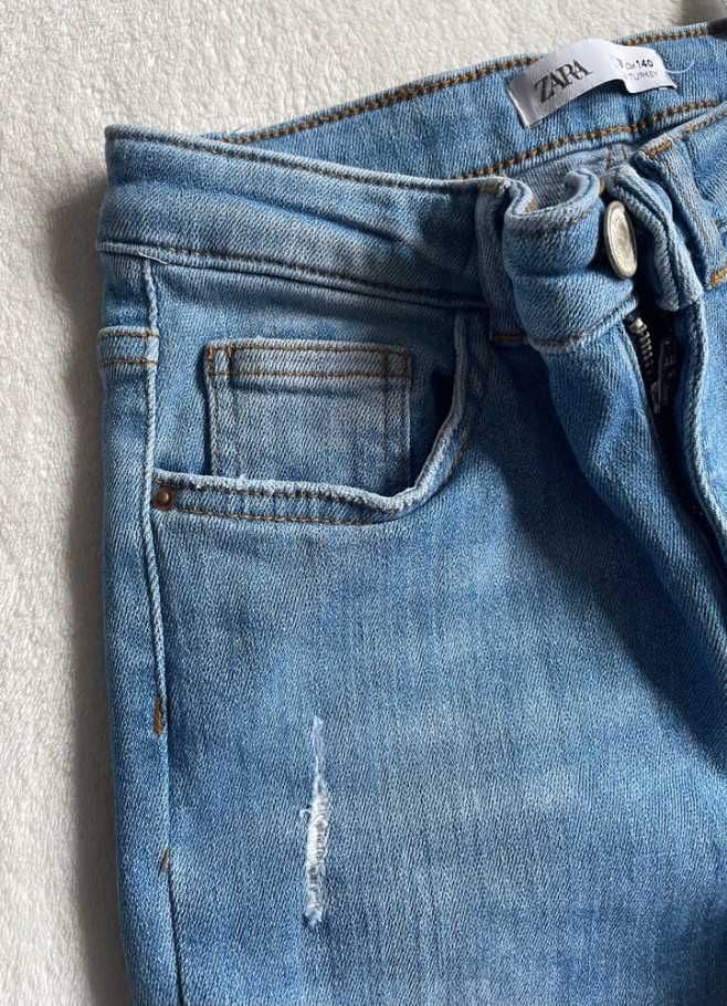Spodnie jeansowe ZARA dla dziewczynki r 140 rurki rozciągliwe jak nowe