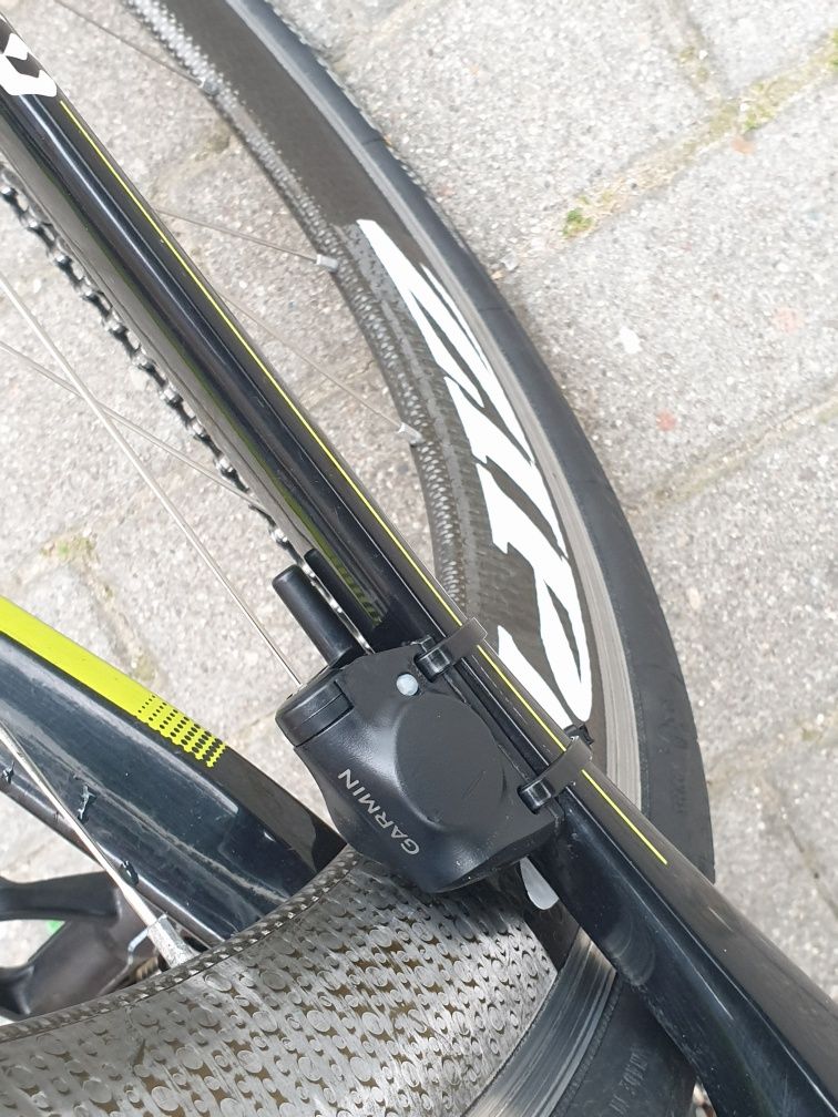 Scott foil r54 m, zipp 404 firecast full karbon