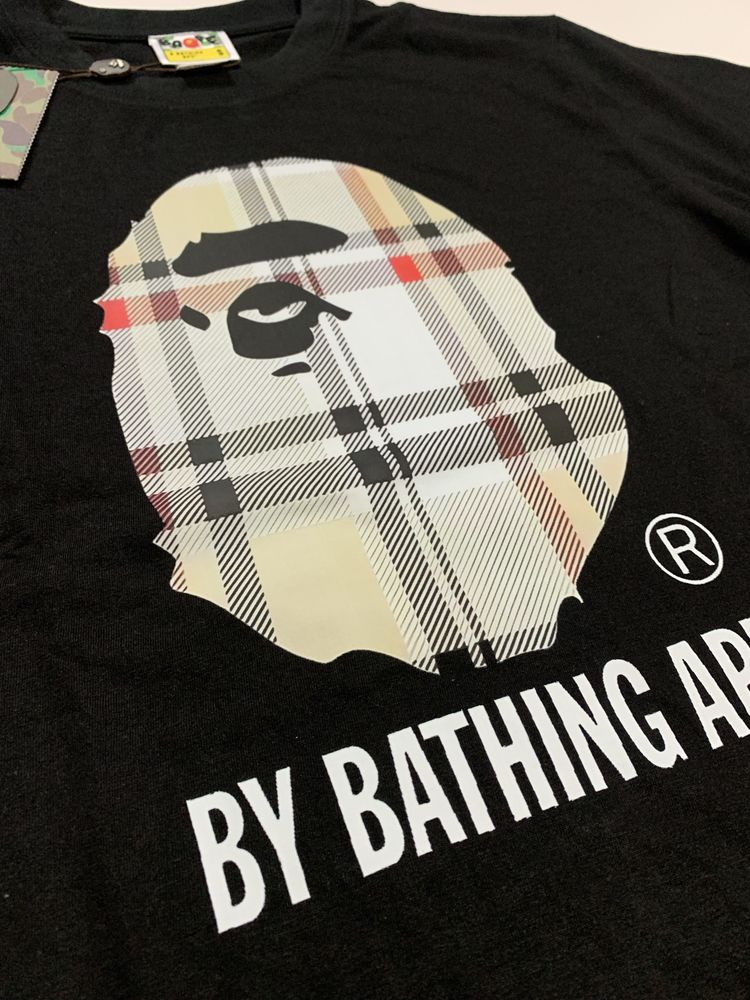 Футболка BAPE x Burberry | Чорна та біла | S-XL