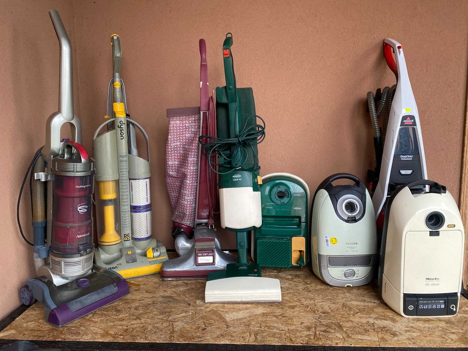 Пилососи готелів, клінінгу, дому  з Німеччини Dyson, Miele, Vorwerk