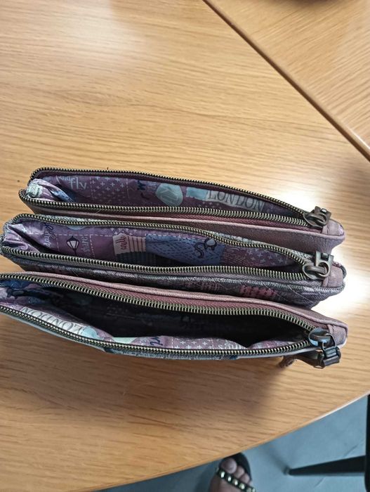 Estojos escolares Anekke