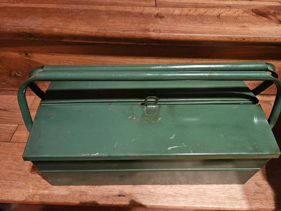 Skrzynka narzedziowa prl