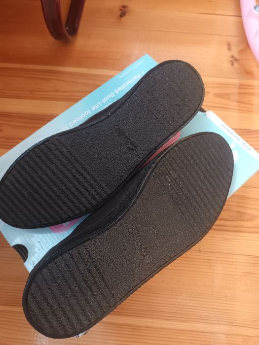 Шкіряні балетки,  туфлі, лофери Clarks