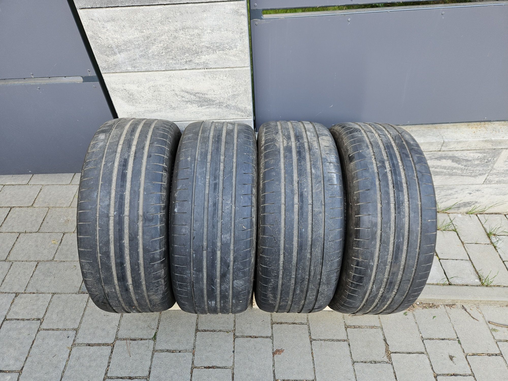 Opony letnie 225/50 r17 dunlop 4 szt.