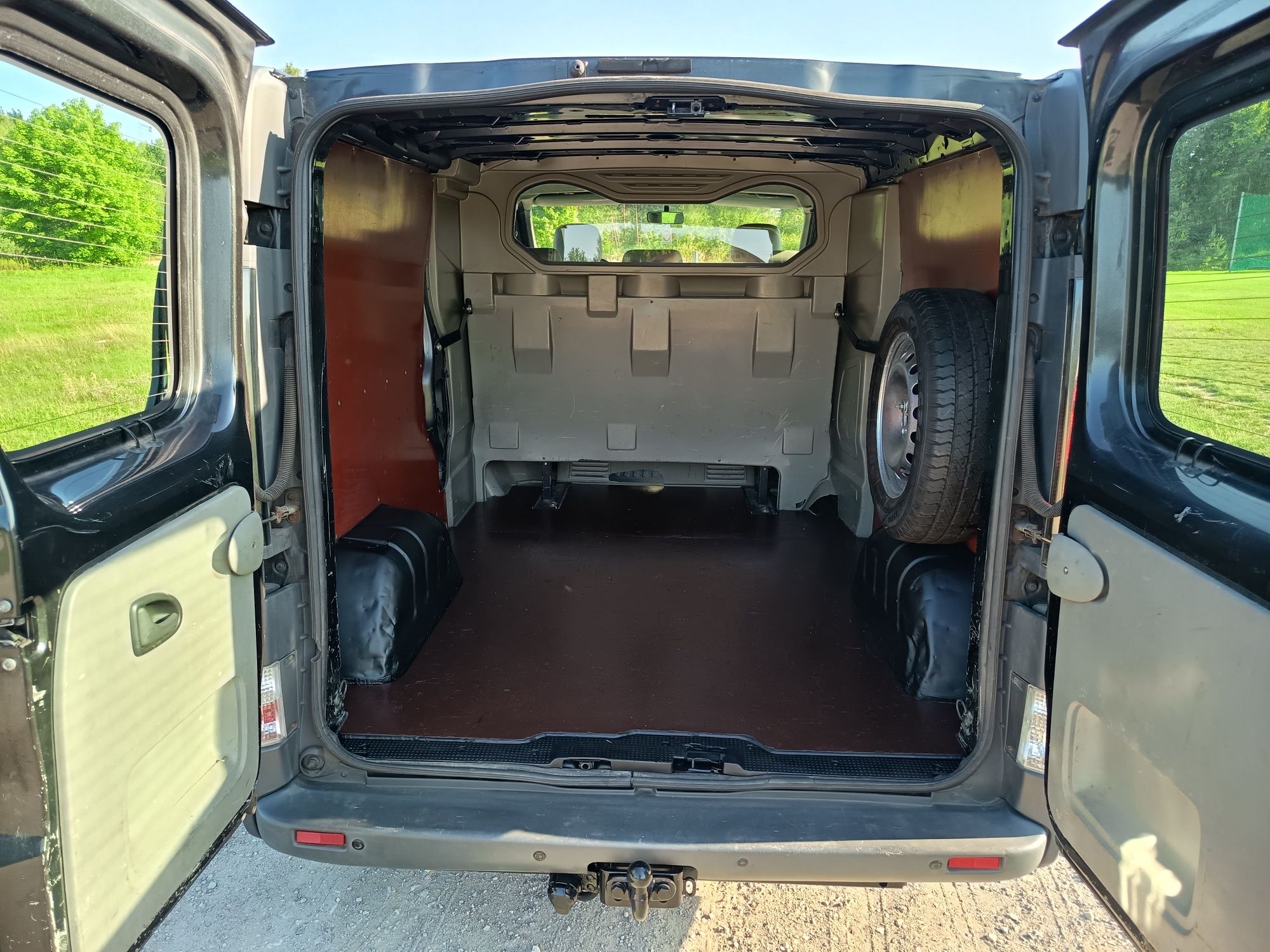 Opel Vivaro 1.9 cdti, brygadówka LONG