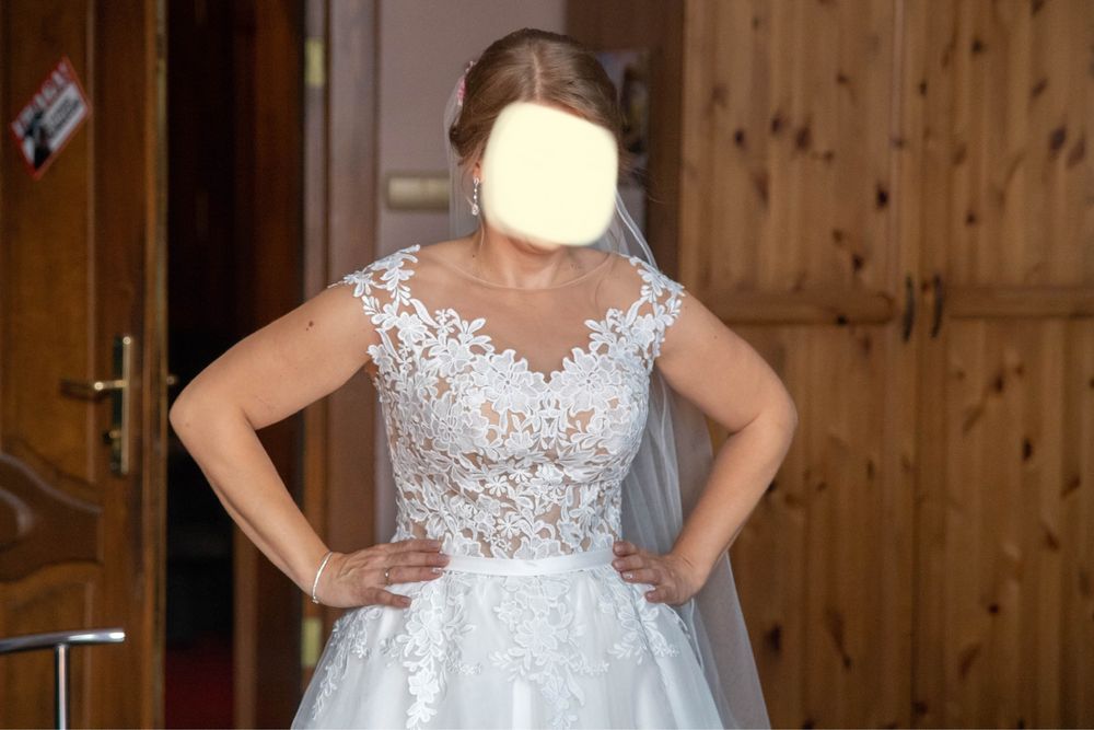 Suknia ślubna z koronką JAK NOWA