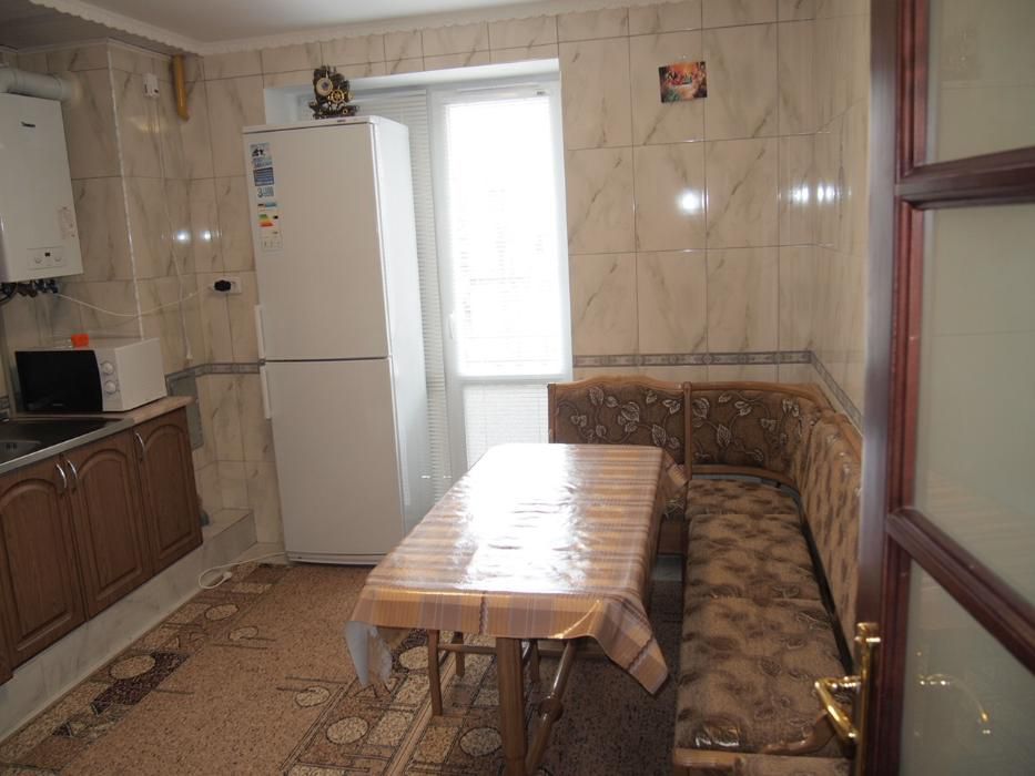 Квартира 2 кімнатна. Ивасюка,11, 7 хв. ходьби до бювету   Оренда