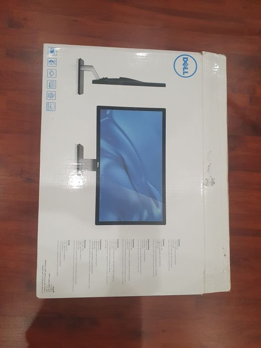 24-дюймовый монитор (61см) Dell S2440L