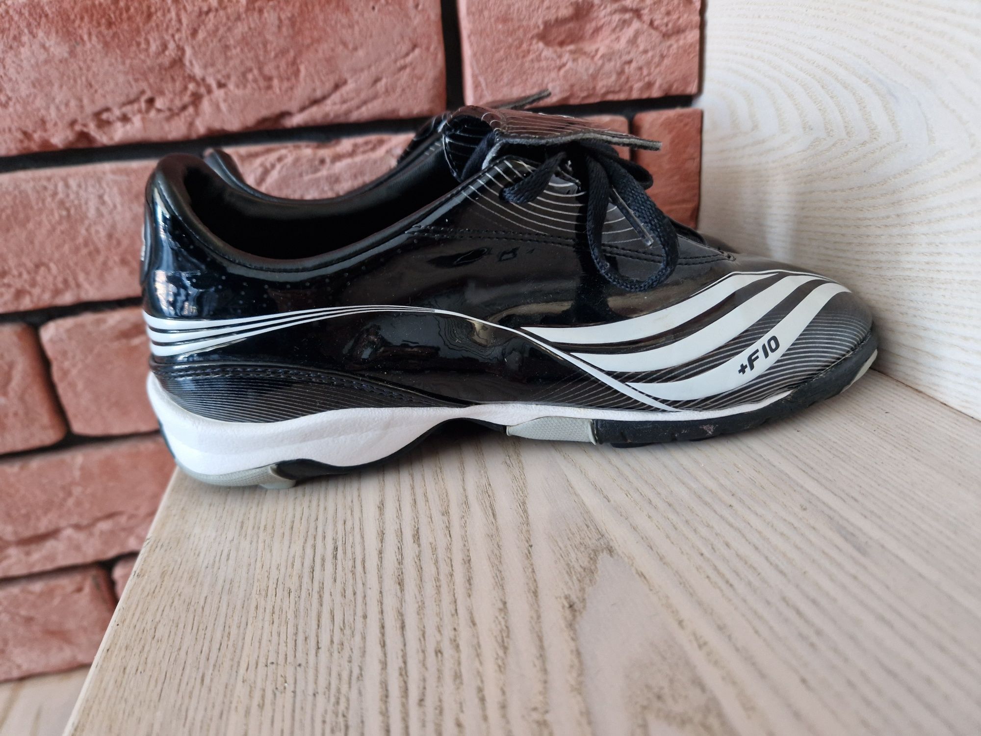 Buty do piłki piłkarskie turfy Adidas F10.7 trx tf J r 38 korki