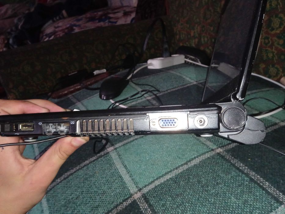 Мсі Мега Бук с 300