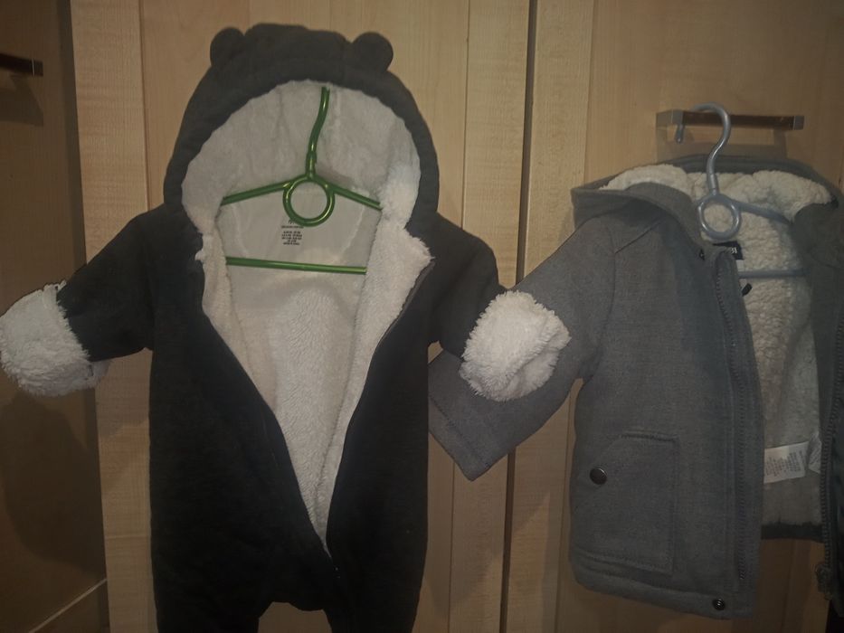 Kombinezon, kurteczka jesionka .cena za komplet