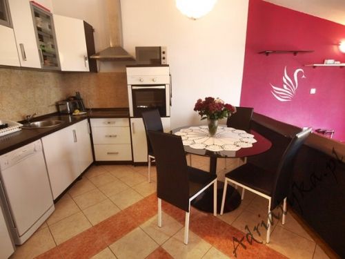 Apartamenty z basenem! Chorwacja Okrug Gornji Ciovo Dom Nocleg Kwatery