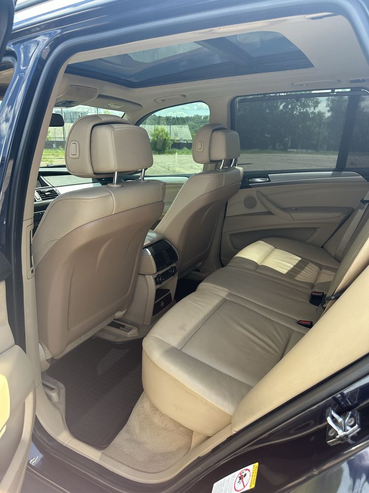 BMW X5 3.0 бензин