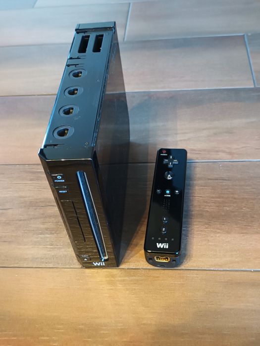 KonsolaNintendo Wii + Remote