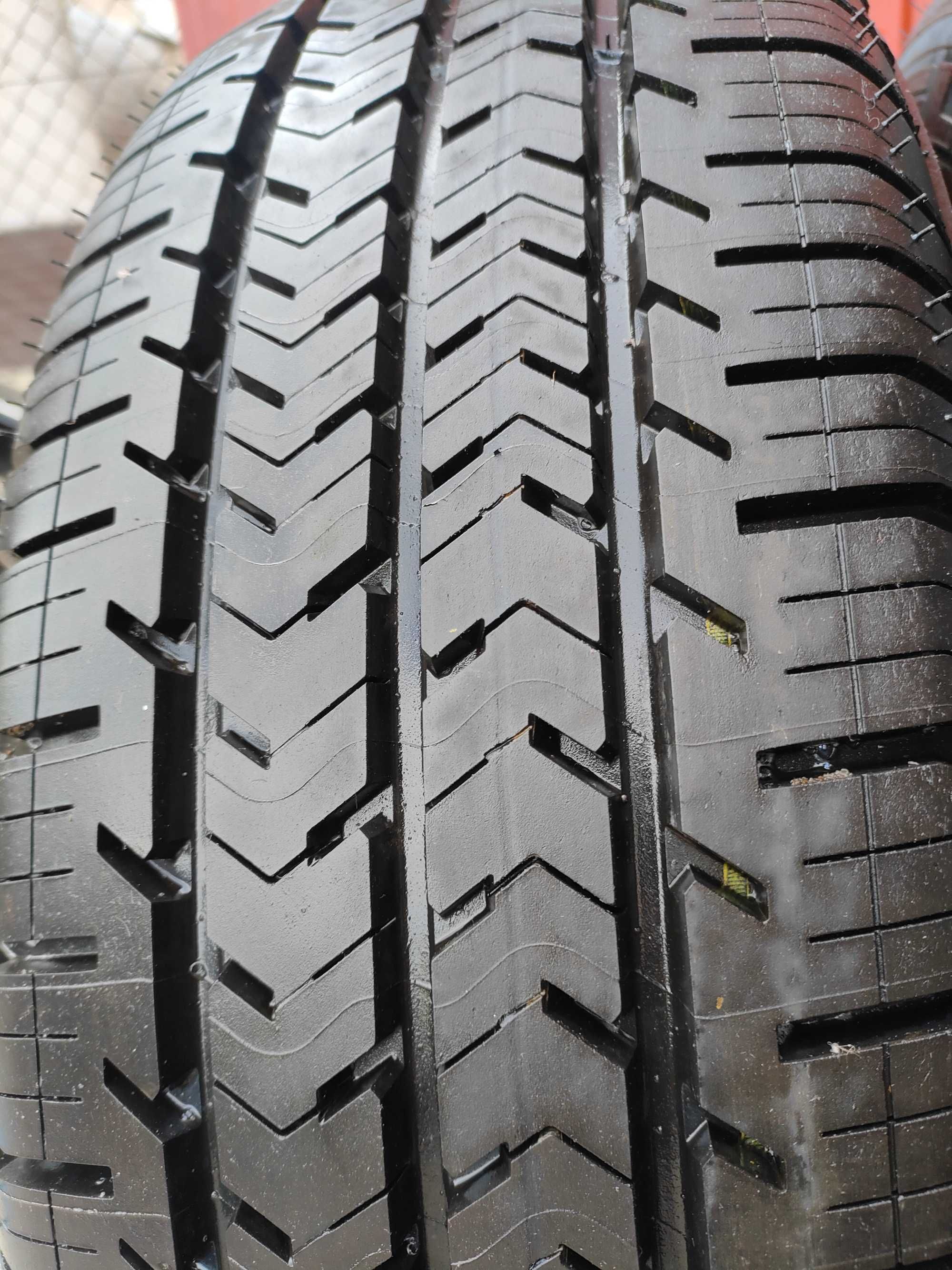 Michelin  Agilis 51 215/65/16 c kpl