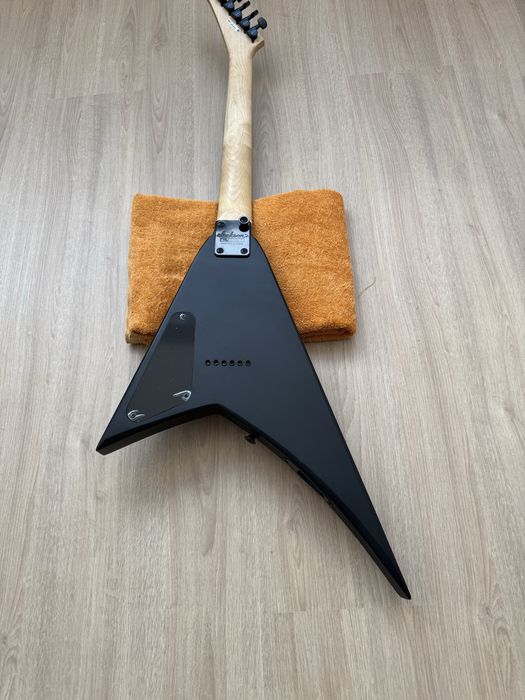 Jackson JS1X Rhoads Minion Satin Black