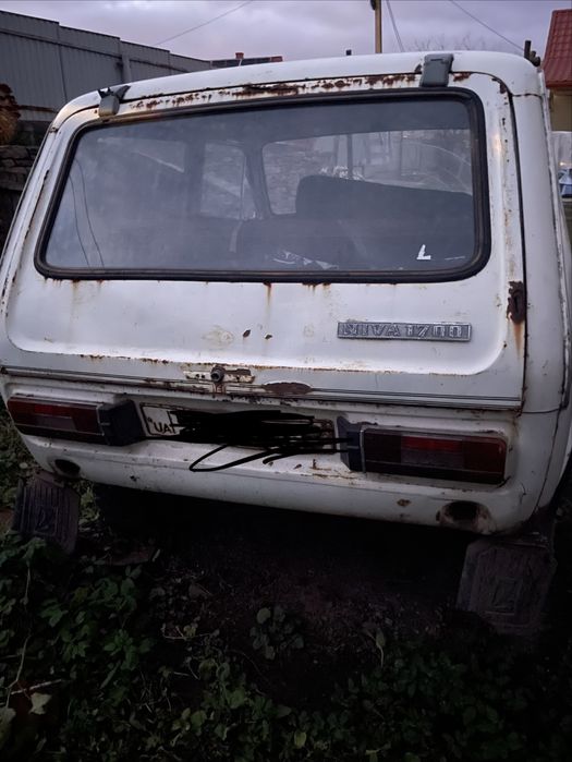 Нива на запчастини