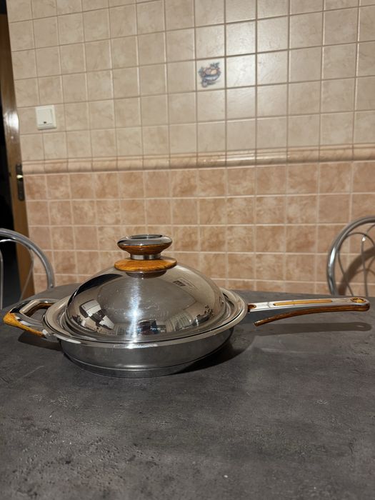 Patelnia beztłuszczowa Philipiak 24 cm z oryginalną pokrywką