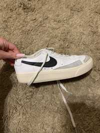 Жіночі кросівки Nike Blazer Low Platform